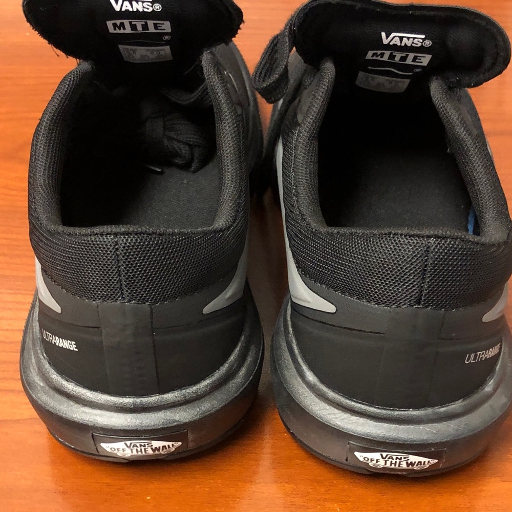 Unisex Vans UltraRange 2.0 Low-Top shoes Women’s Sz 8 Mens Sz 6.5 - Picture 2 of 7